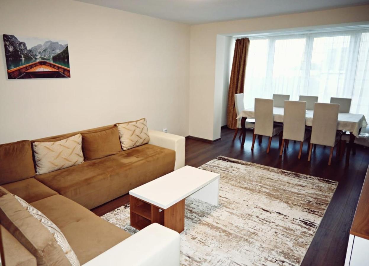 Downtown Recharge Spot Appartement Braşov Buitenkant foto